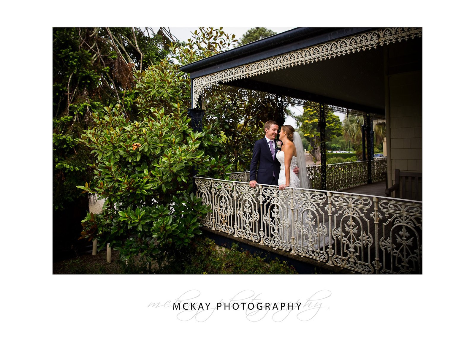 Peppers Craigieburn veranda wedding photo